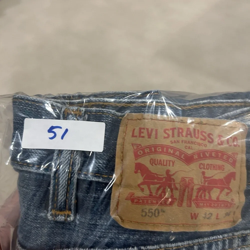Levi's 550 Men's Denim Jeans 42x34 Relaxed Fit Tapered Leg